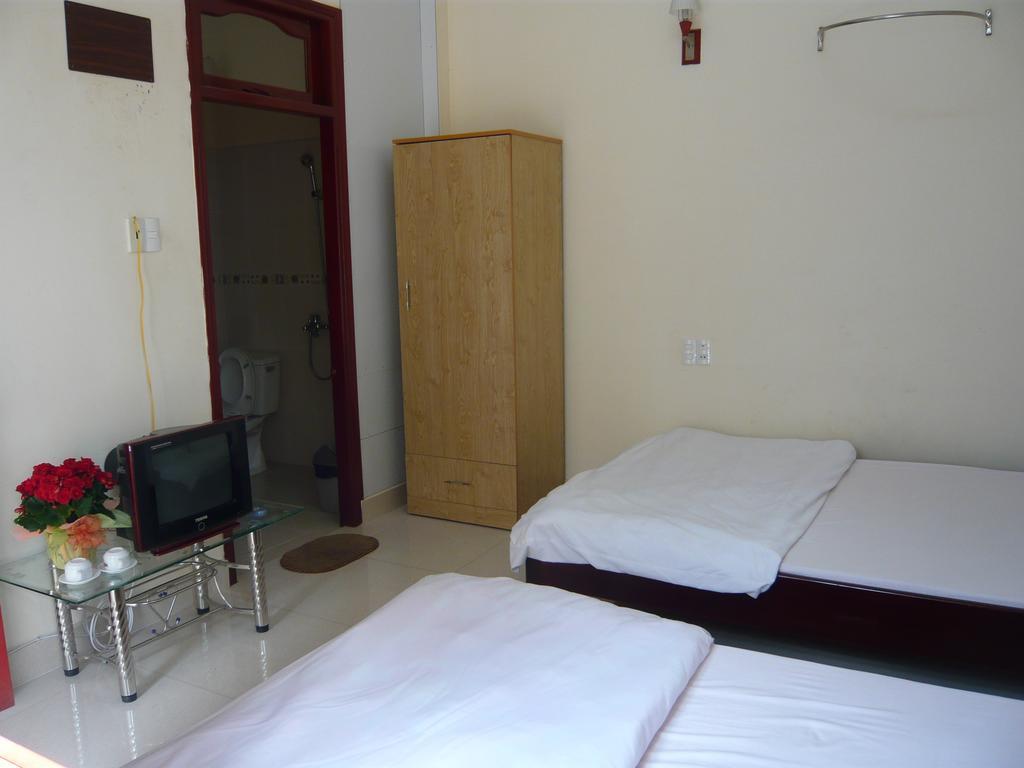 Cat Vy Guest House Далат Номер фото